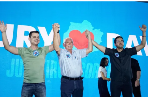 Dobradinha entre Davi e Yury do Paredão é lançada em evento na casa de Raimundão, em Juazeiro do Norte