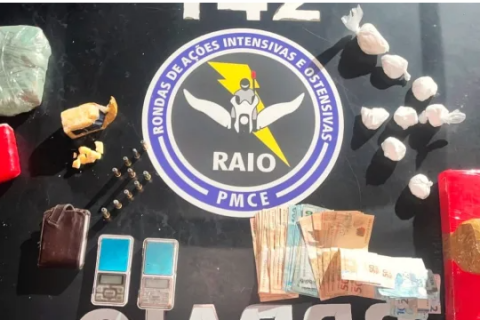 Homem foge do RAIO em Campos Sales abandonando 2,5 Kg de drogas e mulher presa em Várzea Alegre com cocaína