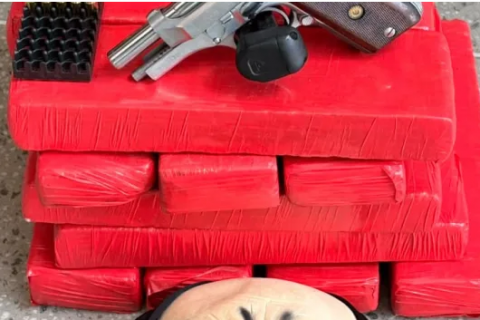 Raio apreende muita maconha, pistola e munições com adolescente de 15 anos no Iguatu