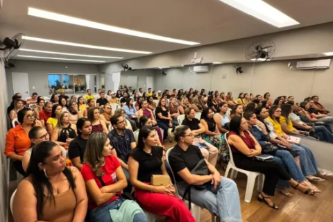 Profissionais da Educação de Potengi participam de curso sobre direitos de crianças e adolescentes